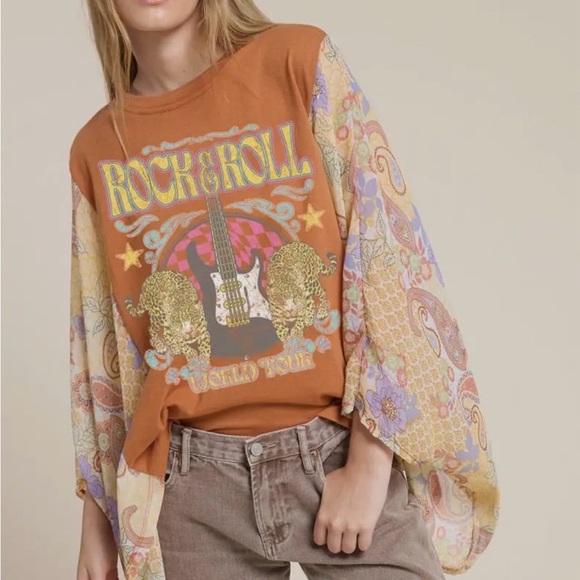 Tops - Rock & Roll World Tour Vintage Graphic Kantha
Top